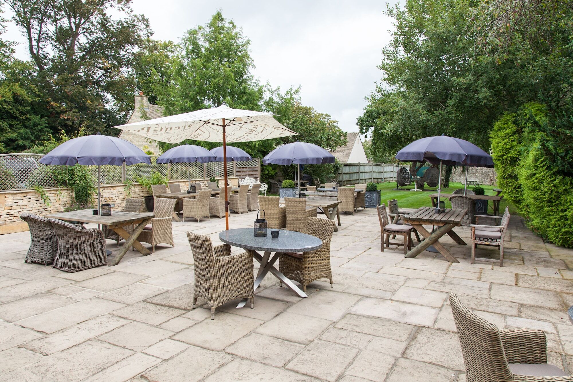 The Wychwood Inn Shipton under Wychwood Bagian luar foto